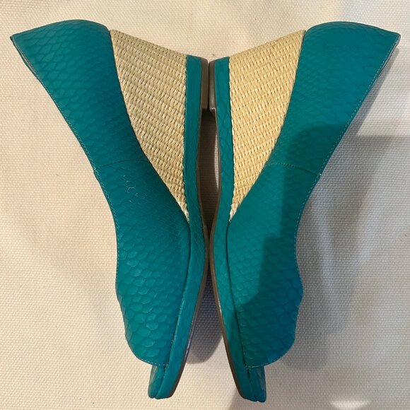 NEW (NWOT) Naturalizer turquoise Narlene peeptoe wedges sz 7 - Picture 5 of 10